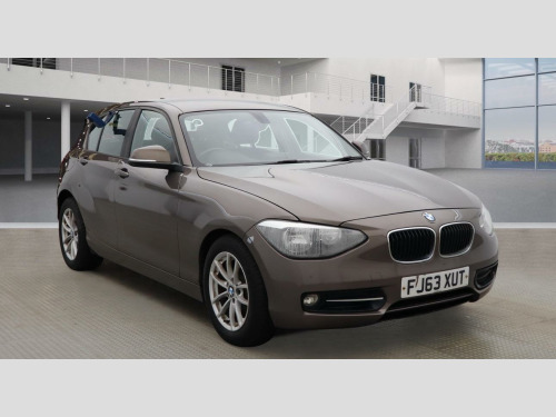 BMW 1 Series  2.0 118d SE Auto Euro 5 (s/s) 5dr