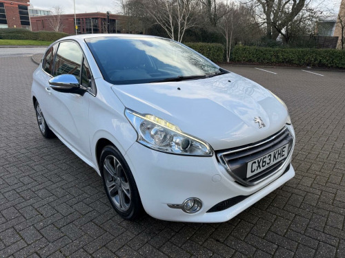 Peugeot 208  1.2 VTi Allure Euro 5 3dr 