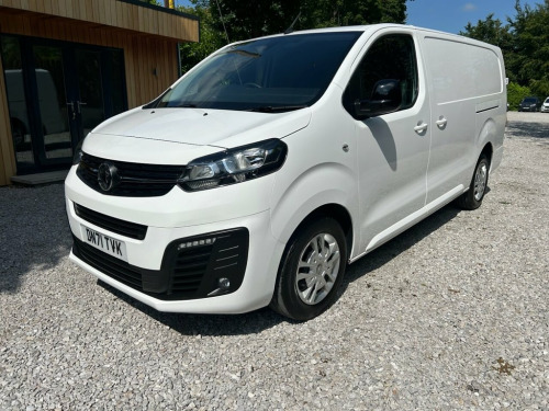 Vauxhall Vivaro  1.5 Turbo D 2900 Sportive Panel Van 5dr Diesel Man