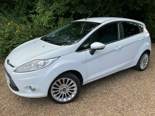 Ford Fiesta  1.4 Titanium 5dr