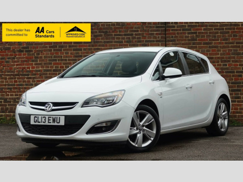 Vauxhall Astra  1.6 16v SRi Auto Euro 5 5dr