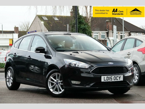 Ford Focus  1.6 Zetec Powershift Euro 6 5dr