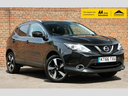 Nissan Qashqai  1.2 DIG-T N-Connecta 2WD Euro 6 (s/s) 5dr