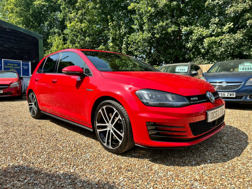 Volkswagen Golf  2.0 TDI BlueMotion Tech GTD Euro 6 (s/s) 5dr