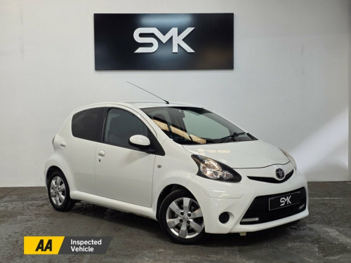 Toyota AYGO  1.0 VVT-i Move Hatchback 5dr Petrol Manual Euro 5 