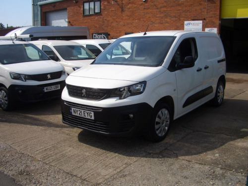 Peugeot Partner  1.5 BlueHDi 1000 Professional Standard Panel Van 5