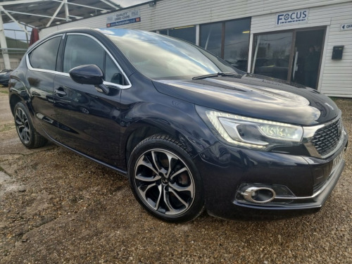 DS DS 4  1.6 BlueHDi Prestige Hatchback 5dr Diesel Manual E