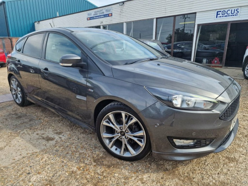 Ford Focus  1.0T EcoBoost ST-Line Hatchback 5dr Petrol Manual 