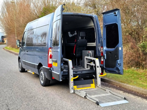 Renault Master  MWB M/R Wheelchair Accessible Disabled Access Ramp