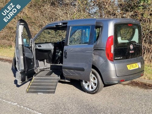 Fiat Doblo  4 Seat Side Entry Passenger Up Front Wheelchair Ac