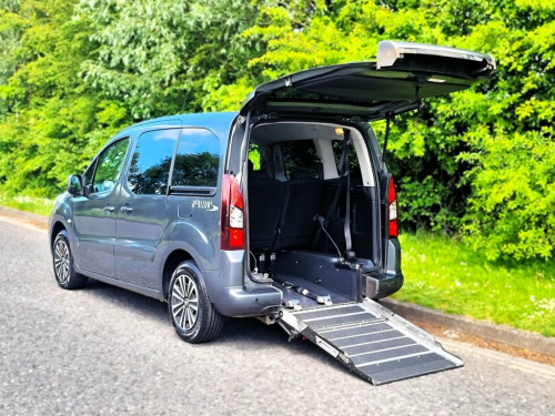 Peugeot Partner  5 Seat Wheelchair Accessible Vehicle with Access R