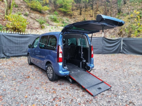 Peugeot Partner  5 Seat Auto Wheelchair Accessible Disabled Access 