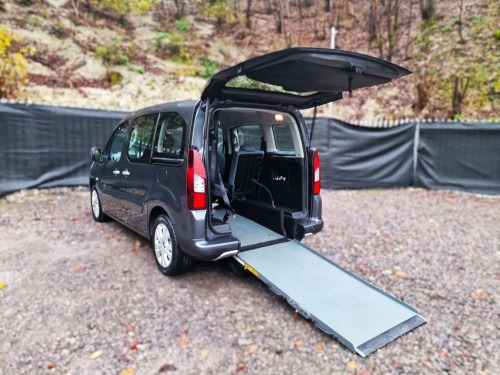 Citroen Berlingo  3 Seat Wheelchair Accessible Disabled Access Ramp 