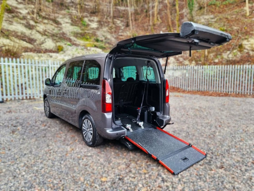 Peugeot Partner  5 Seat Auto Wheelchair Accessible Disabled Access 