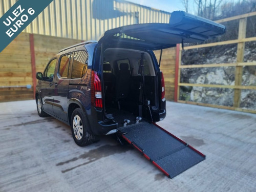 Peugeot Rifter  4 Seat Auto Wheelchair Accessible Disabled Access 