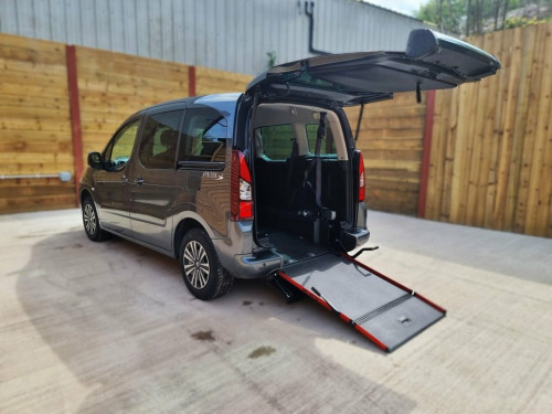 Peugeot Partner  3 Seat Auto Wheelchair Accessible Disabled Access 