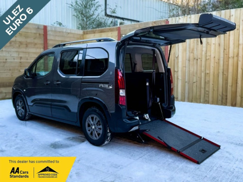 Peugeot Rifter  3 Seat Wheelchair Accessible Disabled Access Vehic 