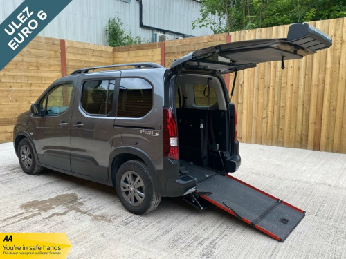 Peugeot Rifter  3 Seat Wheelchair Accessible Disabled Access Vehic
