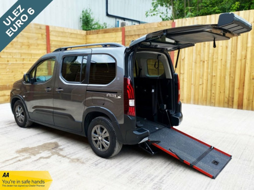Peugeot Rifter  3 Seat Wheelchair Accessible Disabled Access Vehic