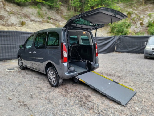 Citroen Berlingo  3 Seat Wheelchair Accessible Disabled Access Ramp 