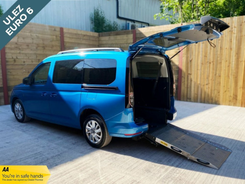 Volkswagen Caddy Maxi  5 Seat Petrol Auto Wheelchair Accessible Disabled 