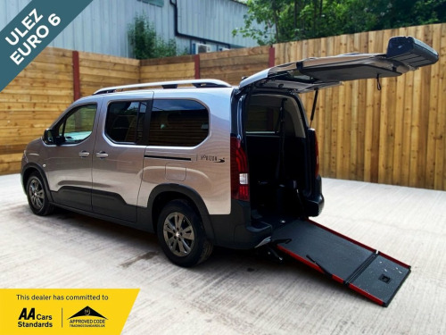 Peugeot Rifter  5 Seat Auto Wheelchair Accessible Disabled Access