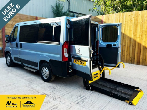 Peugeot Boxer  5 Seat Wheelchair Accessible Disabled Access Vehic