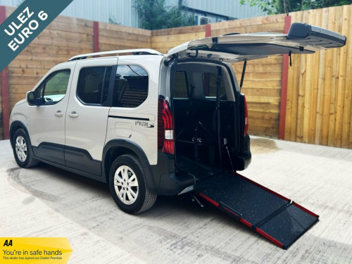 Peugeot Rifter  3 Seat Wheelchair Accessible Disabled Access Vehic
