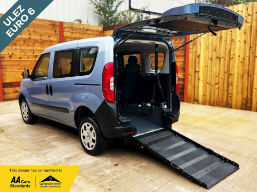 Fiat Doblo  3 Seat Wheelchair Accessible Disabled Access Vehic 