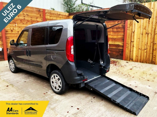 Fiat Doblo  3 Seat Wheelchair Accessible Disabled Access Vehic 