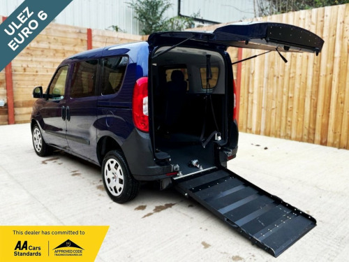 Fiat Doblo  3 Seat Wheelchair Accessible Disabled Access Vehic 