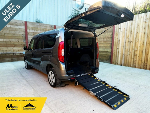 Fiat Doblo  L2 LWB 5 Seat Wheelchair Accessible Disabled Acces 