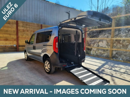 Fiat Doblo  4 Seat Petrol Wheelchair Accessible Disabled Acces 