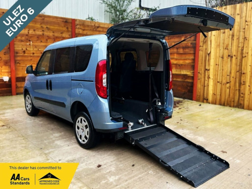 Fiat Doblo  4 Seat Petrol Wheelchair Accessible Disabled Acces 