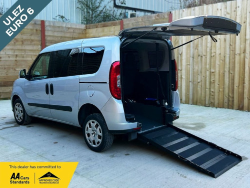 Fiat Doblo  4 Seat Petrol Wheelchair Accessible Disabled Acces 