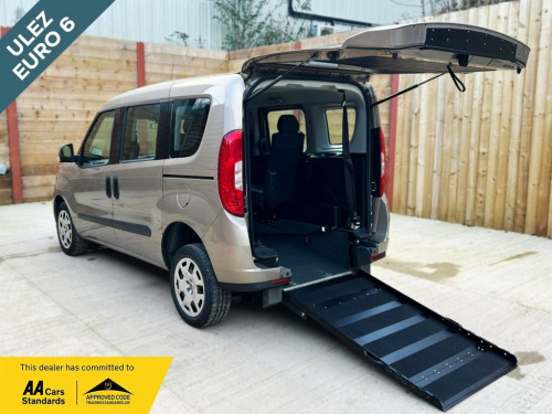 Fiat Doblo  4 Seat Petrol Wheelchair Accessible Disabled Acces 