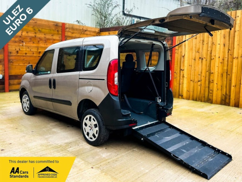 Fiat Doblo  3 Seat Wheelchair Accessible Disabled Access Vehic 