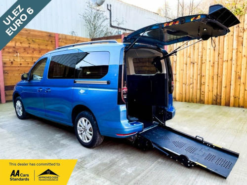 Volkswagen Caddy Maxi  Passenger Up Front / Drive From Wheelchair Accessi 