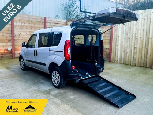 Fiat Doblo  3 Seat Wheelchair Accessible Disabled Access Vehic 