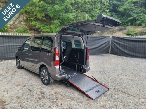 Peugeot Partner  3 Seat Wheelchair Accessible Disabled Access Ramp  
