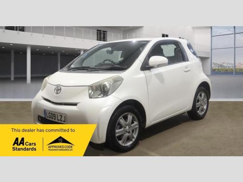 Toyota iQ  1.0 VVT-i 2 Hatchback 3dr Petrol Multidrive Euro 4 (68 bhp)