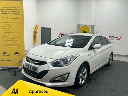 Hyundai i40  1.7 CRDi Blue Drive Style Estate 5dr Diesel Manual