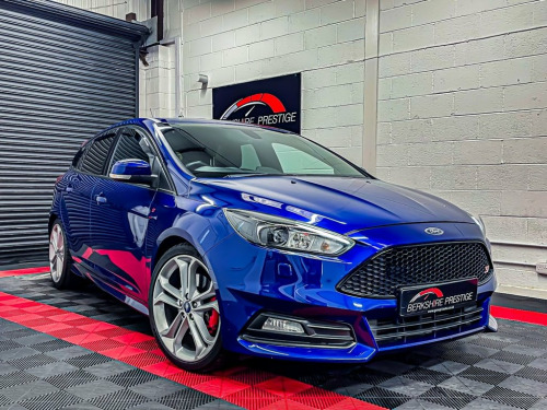 Ford Focus  2.0T EcoBoost ST-3 Hatchback 5dr Petrol Manual Eur