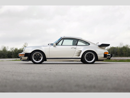 Porsche 911  930 Turbo SE