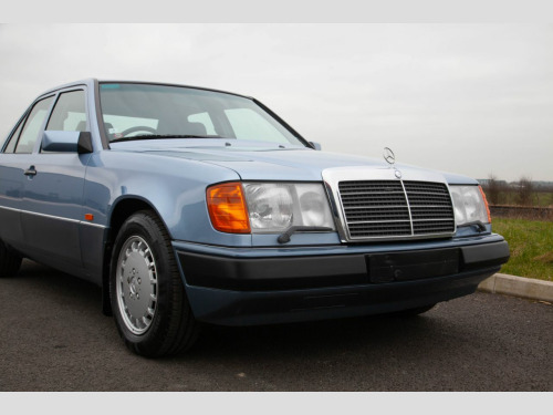 Mercedes-Benz 300  W124 300E 8000 Miles from new