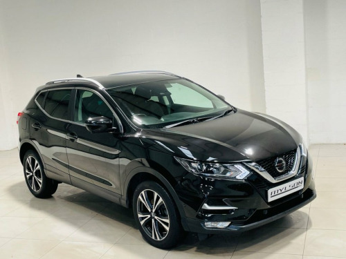 Nissan Qashqai  1.3 DIG-T N-Connecta SUV 5dr Petrol Manual Euro 6 