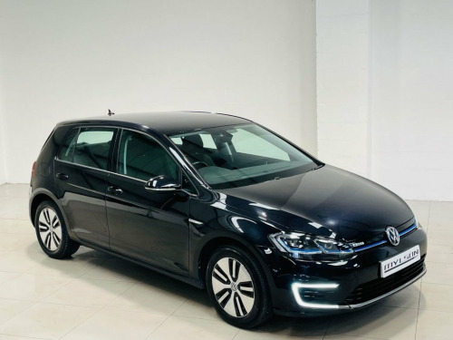 Volkswagen Golf  35.8kWh e-Golf Hatchback 5dr Electric Auto (136 ps