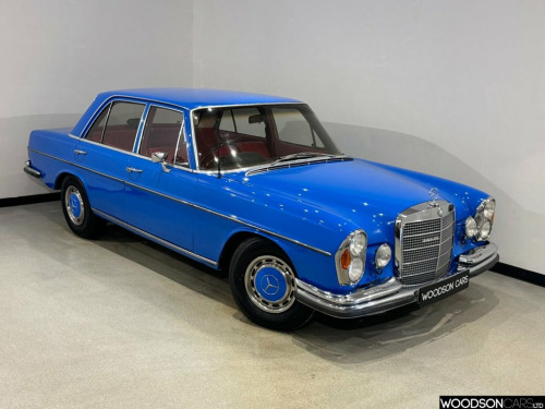 Mercedes-Benz 280  280 SE Manual Petrol Call For More Information