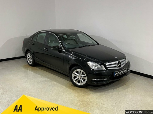 Mercedes-Benz C-Class C200 2.1 C200 CDI Executive SE Saloon 4dr Diesel G-Tron