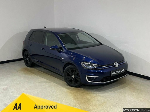 Volkswagen Golf  35.8kWh e-Golf Hatchback 5dr Electric Auto (136 ps